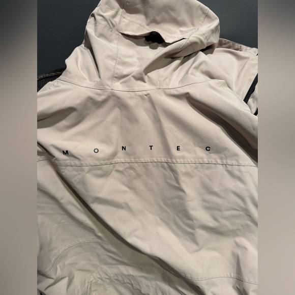 Montec Snowboard Jacket - Picture 10 of 16